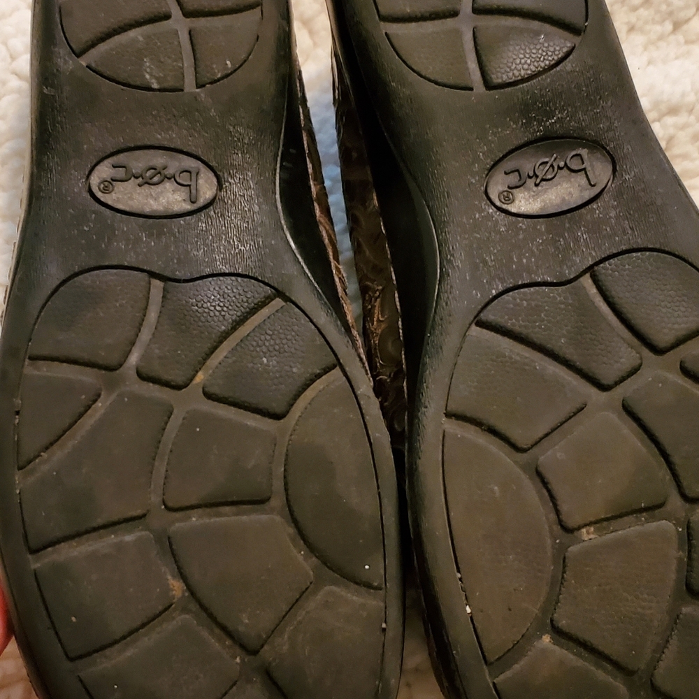Shoes - Picture 3 of 5